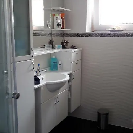 Appartamento Fuer Monteure Und Messebauer